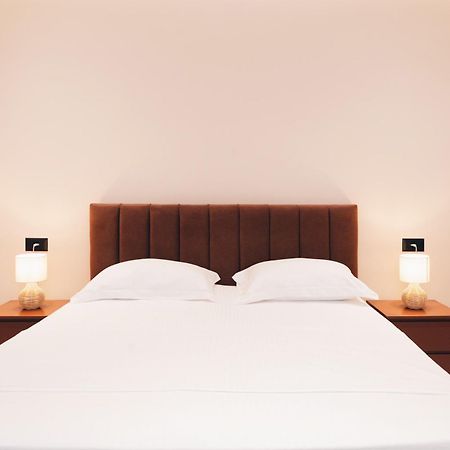 Mono Boutique Apartments Tirana Bagian luar foto