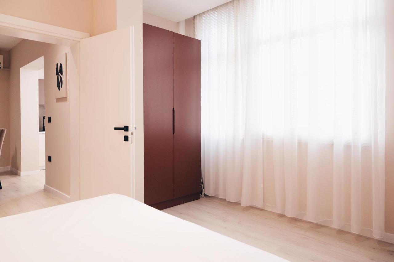 Mono Boutique Apartments Tirana Bagian luar foto
