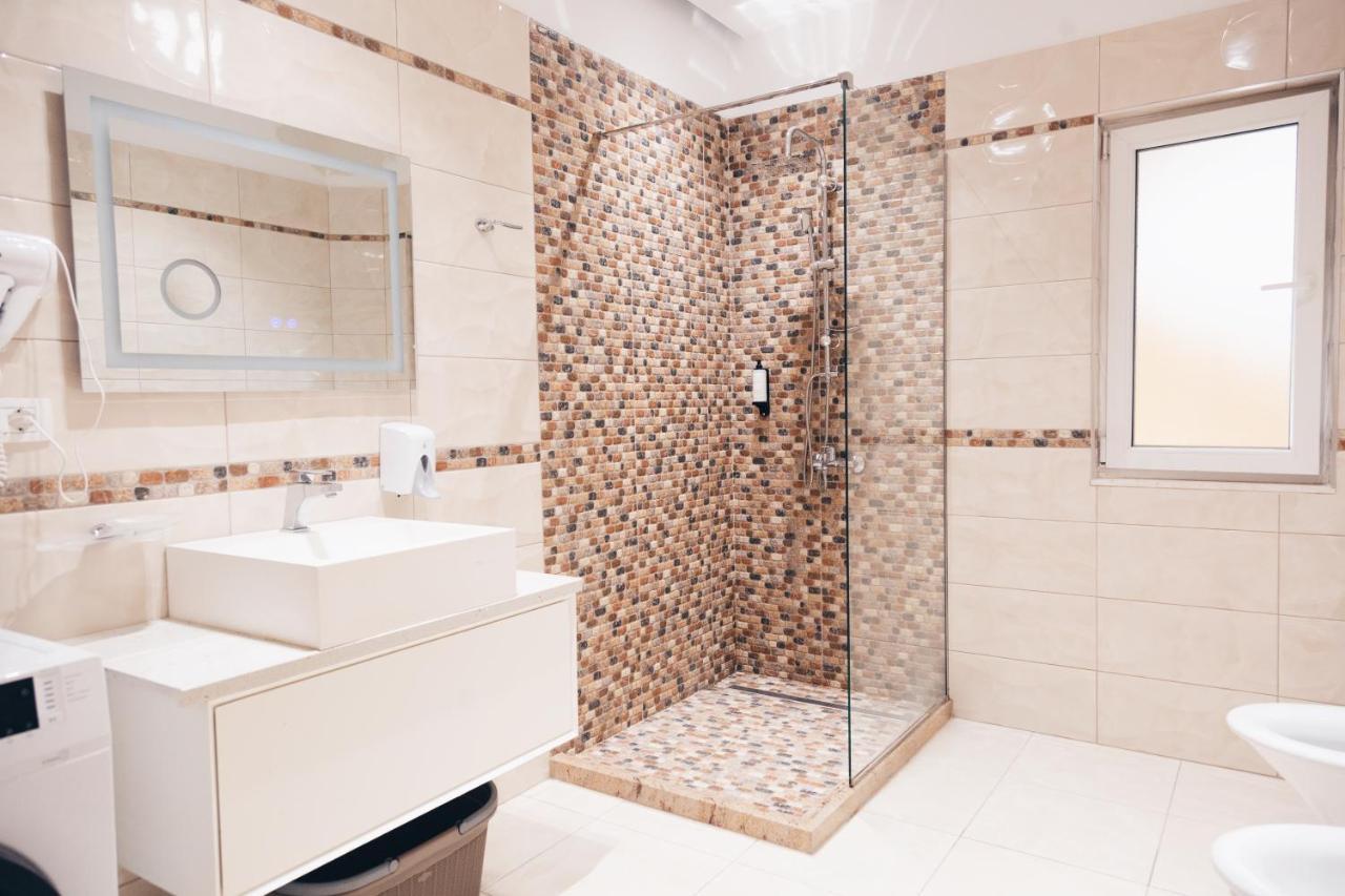 Mono Boutique Apartments Tirana Bagian luar foto