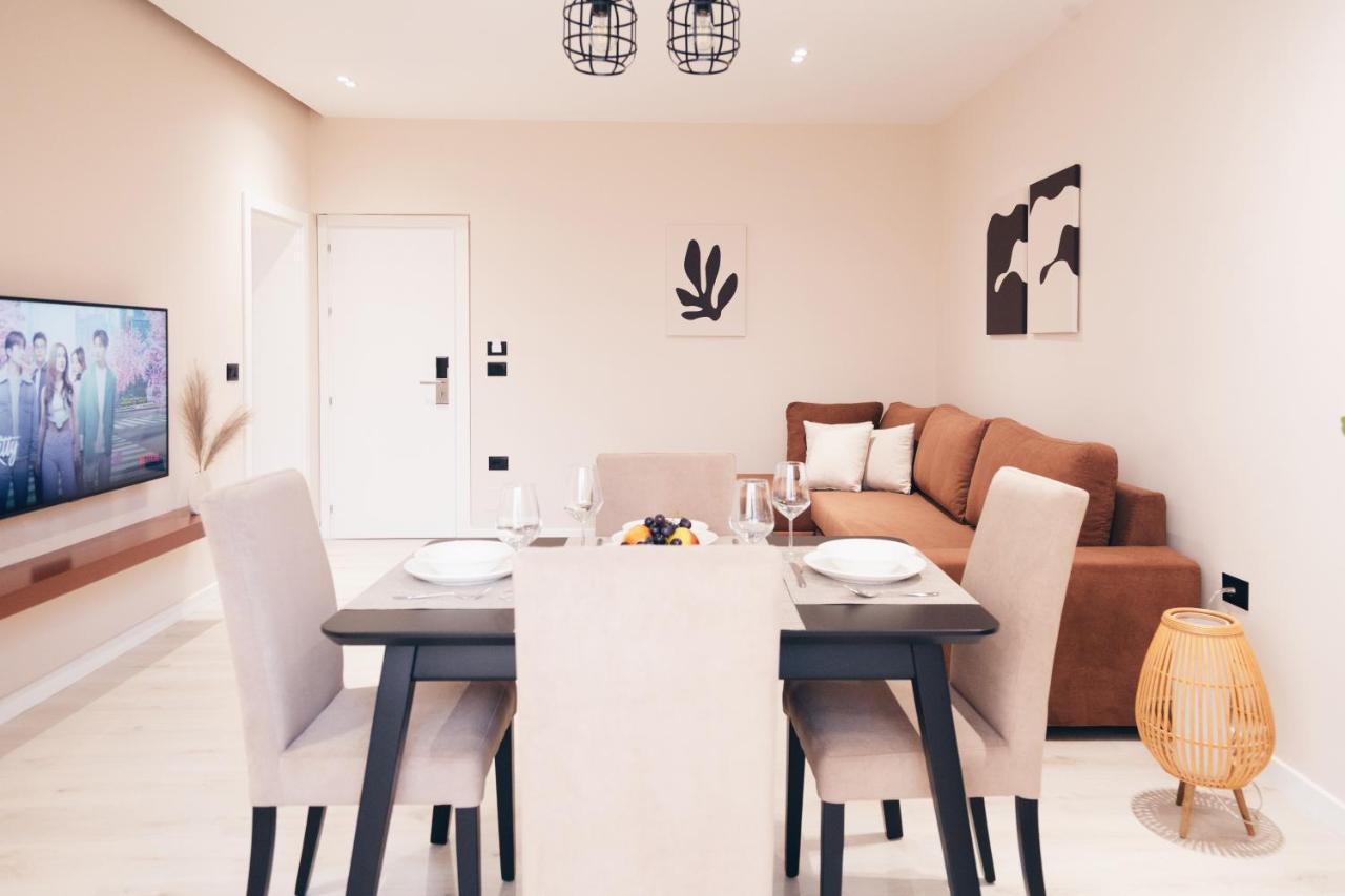 Mono Boutique Apartments Tirana Bagian luar foto